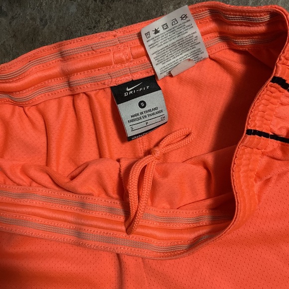 Nike - Ladies Dri-Fit Shorts (SP) Neon Orange - Picture 2 of 5